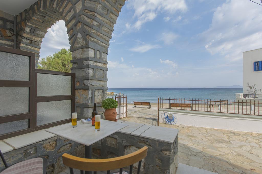 Moutsouna Beach Bagian luar foto