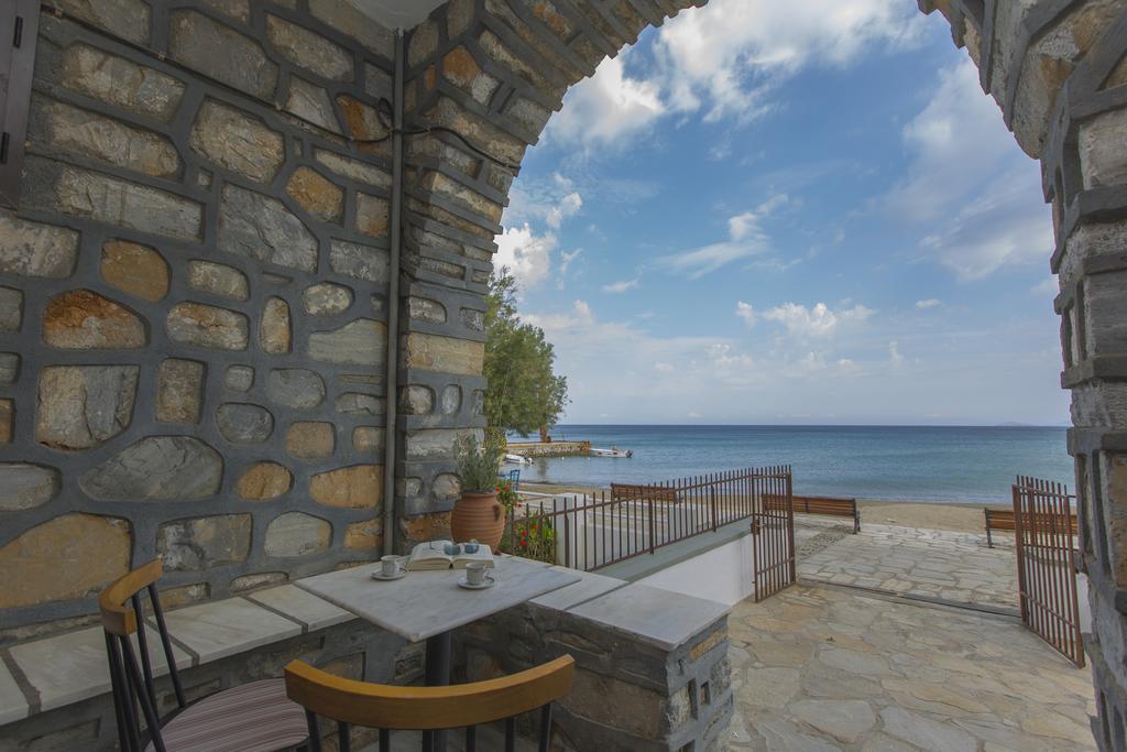 Moutsouna Beach Bagian luar foto